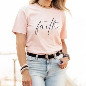 Boutique Peach Faith Script Short Sleeve Tee
